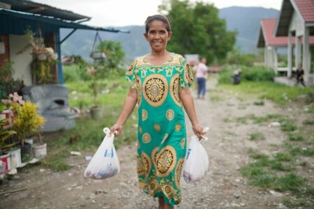 Distribuciones de carne de Udhiya 2022 en Indonesia